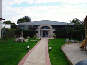 Khu vui chơi trẻ em - ngoài trời