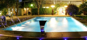Outdoor pool - Hotel Sena (Caldas de Reis)