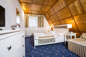 Comfort Double Room, 1 Bedroom (with extra bed) | In-room safe, free WiFi - Garni Hotel Horské Špičky (Rokytnice nad Jizerou)