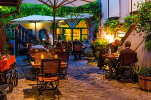 Food court - Hôtel Résidence La Cour du Bailli (Bergheim)