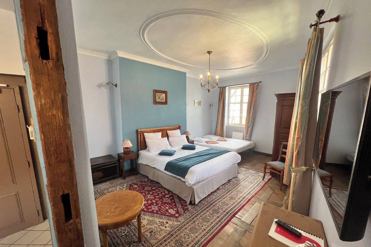 Comfort Studio | Minibar, free WiFi, bed sheets, wheelchair access