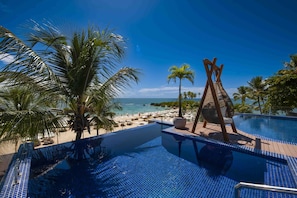 Outdoor pool, pool umbrellas