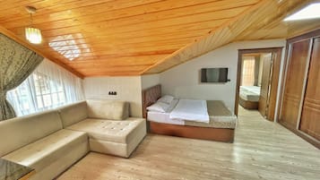 Családi lakosztály | 1 hálószoba, minibár és íróasztal