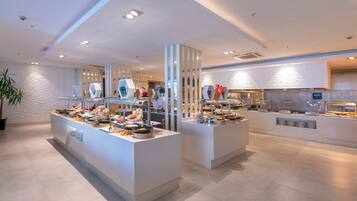 7 restaurants, breakfast, lunch served; local and international cuisine