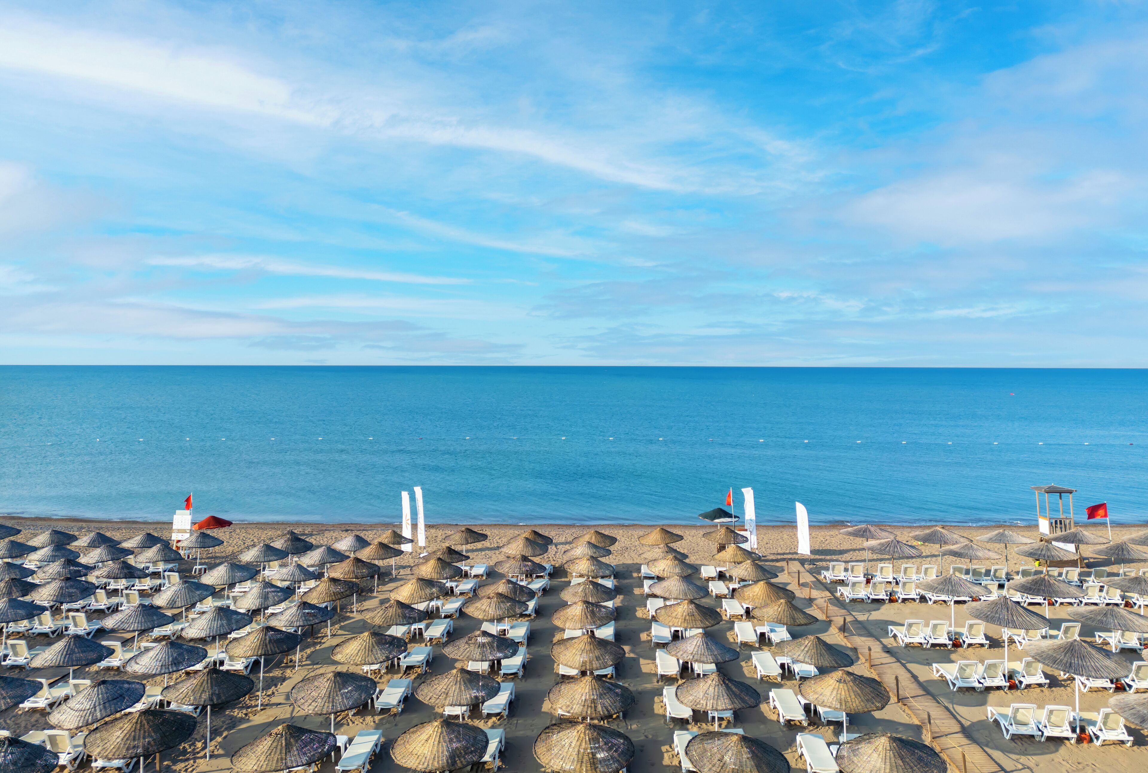 Private beach nearby, free beach shuttle, sun loungers, beach umbrellas