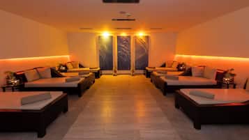 Couples treatment rooms, sauna, steam room, Turkish bath