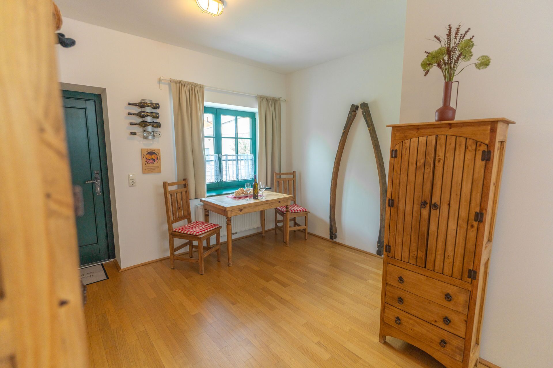 Standard Twin Room, Courtyard View, Garden Area | Premium bedding, minibar, desk, soundproofing