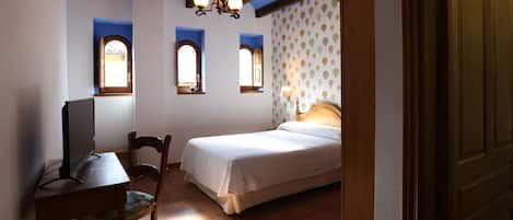 Desk, free WiFi, bed sheets