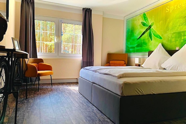 Hypoallergeen beddengoed, een minibar, een strijkplank/strijkijzer