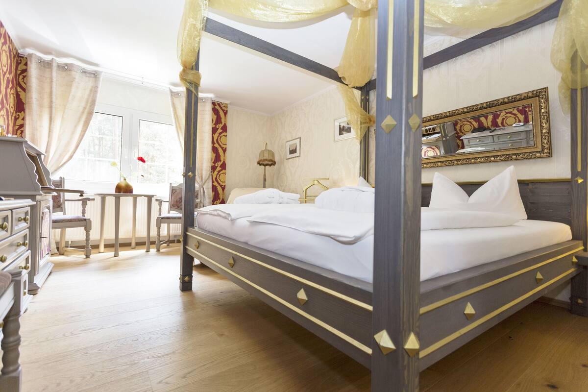 comfort triple room, allergy friendly | hypo-allergenic bedding, minibar, in-room safe, iron/ironing board