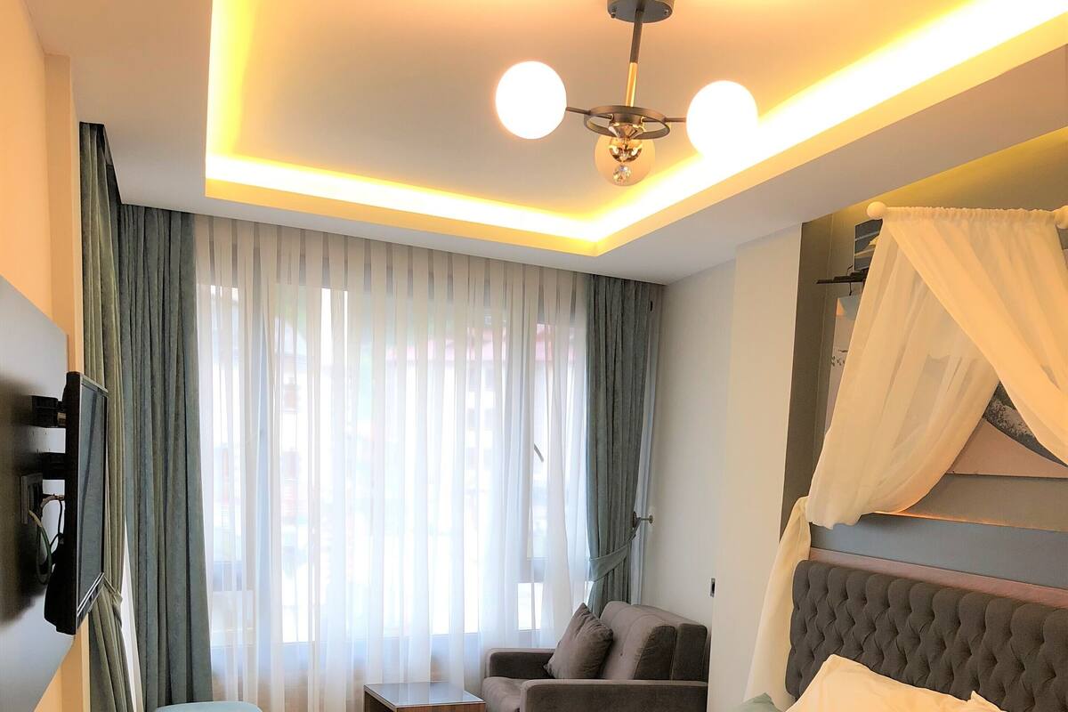 Superior Double Room with Lake View | ミニバー、デスク、防音設備、ベビーベッド (無料)