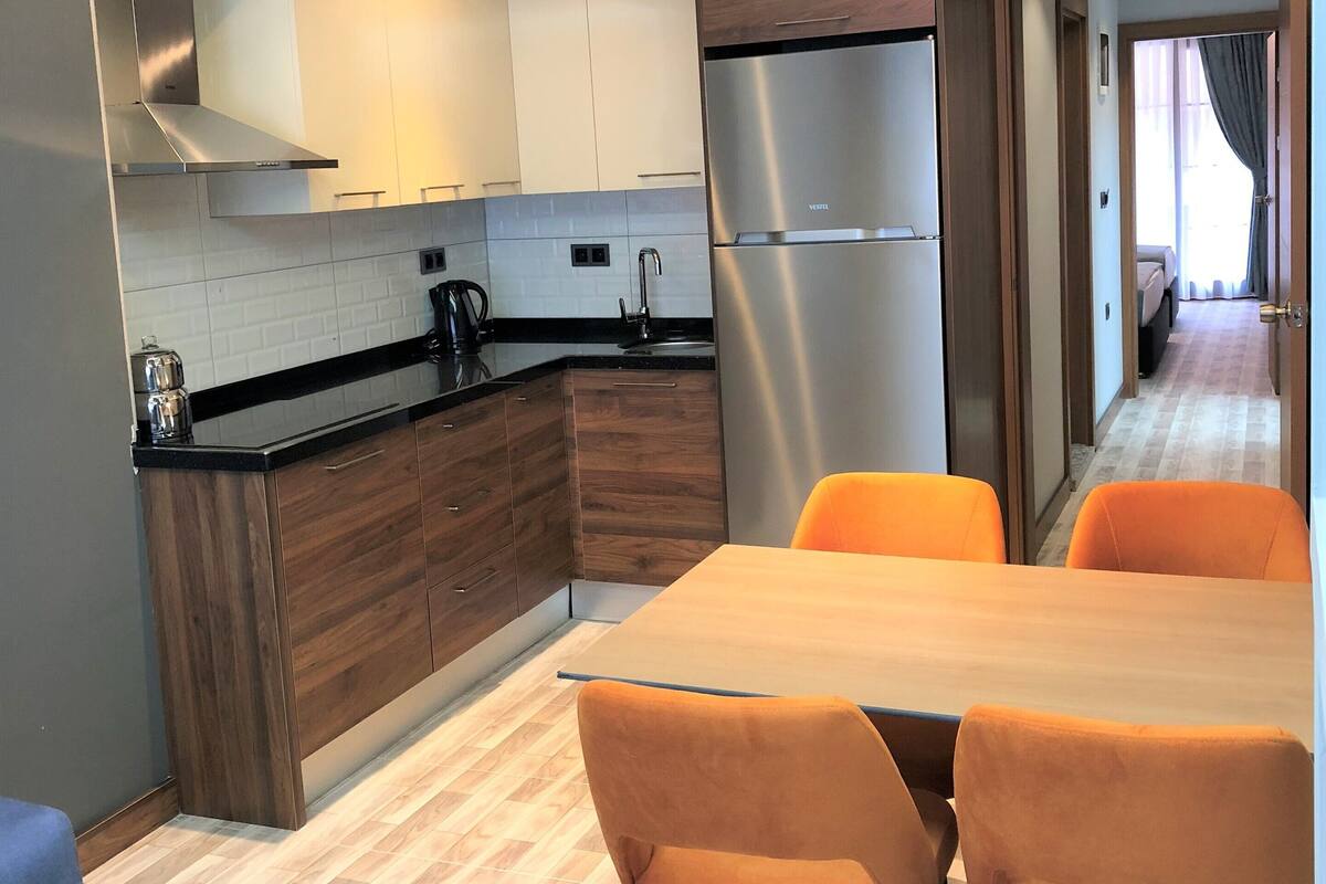 Suite 1+1 Room with Lake View | ミニバー、デスク、防音設備、ベビーベッド (無料)