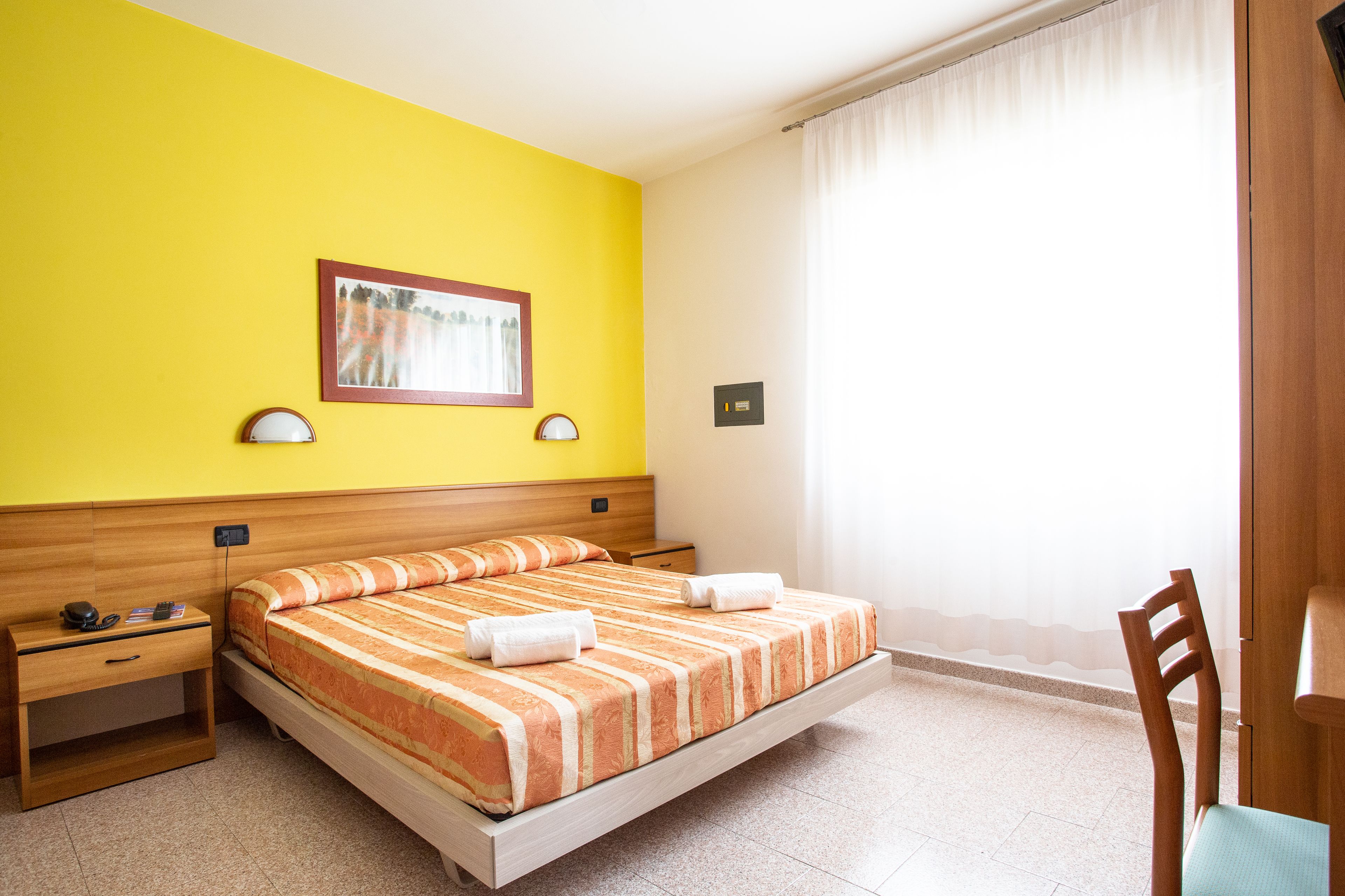 1 bedroom, in-room safe, desk, laptop workspace