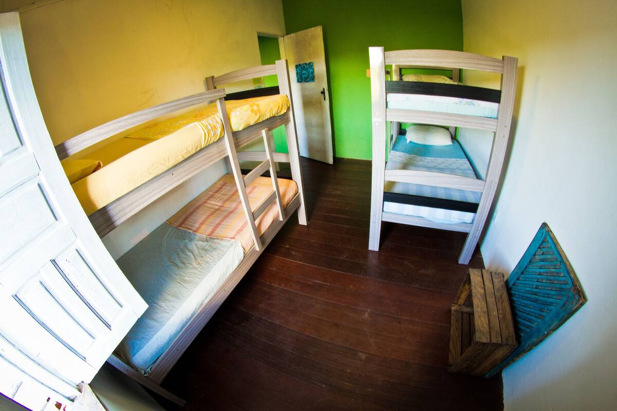 Shared Dormitory, Mixed Dorm, Shared Bathroom (Uniohm) | Frette Italian sheets, individually decorated, individually furnished