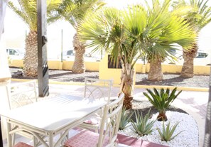 Outdoor dining - Fuerte Holiday Duplex (Pajara)