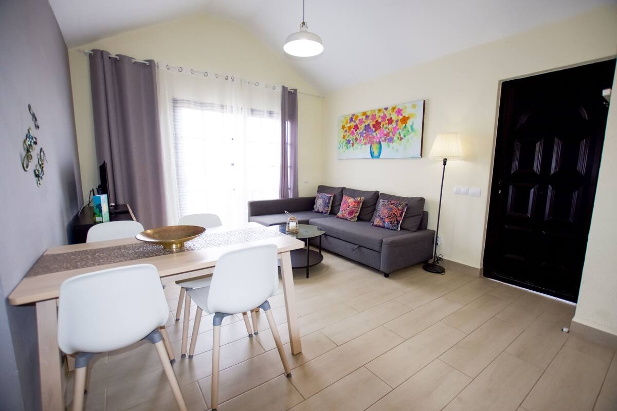 Economy Loft, 1 Bedroom, Ocean View, Corner | Living area