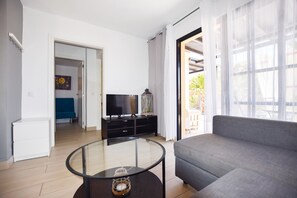 Economy-Apartment, 2 Schlafzimmer, Eckzimmer | Wohnbereich