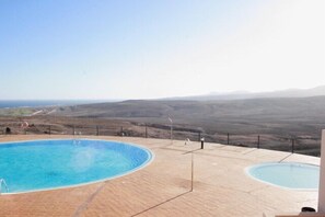 Outdoor pool - Fuerte Holiday Duplex (Pajara)