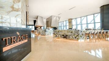 Breakfast, lunch, dinner served; international cuisine