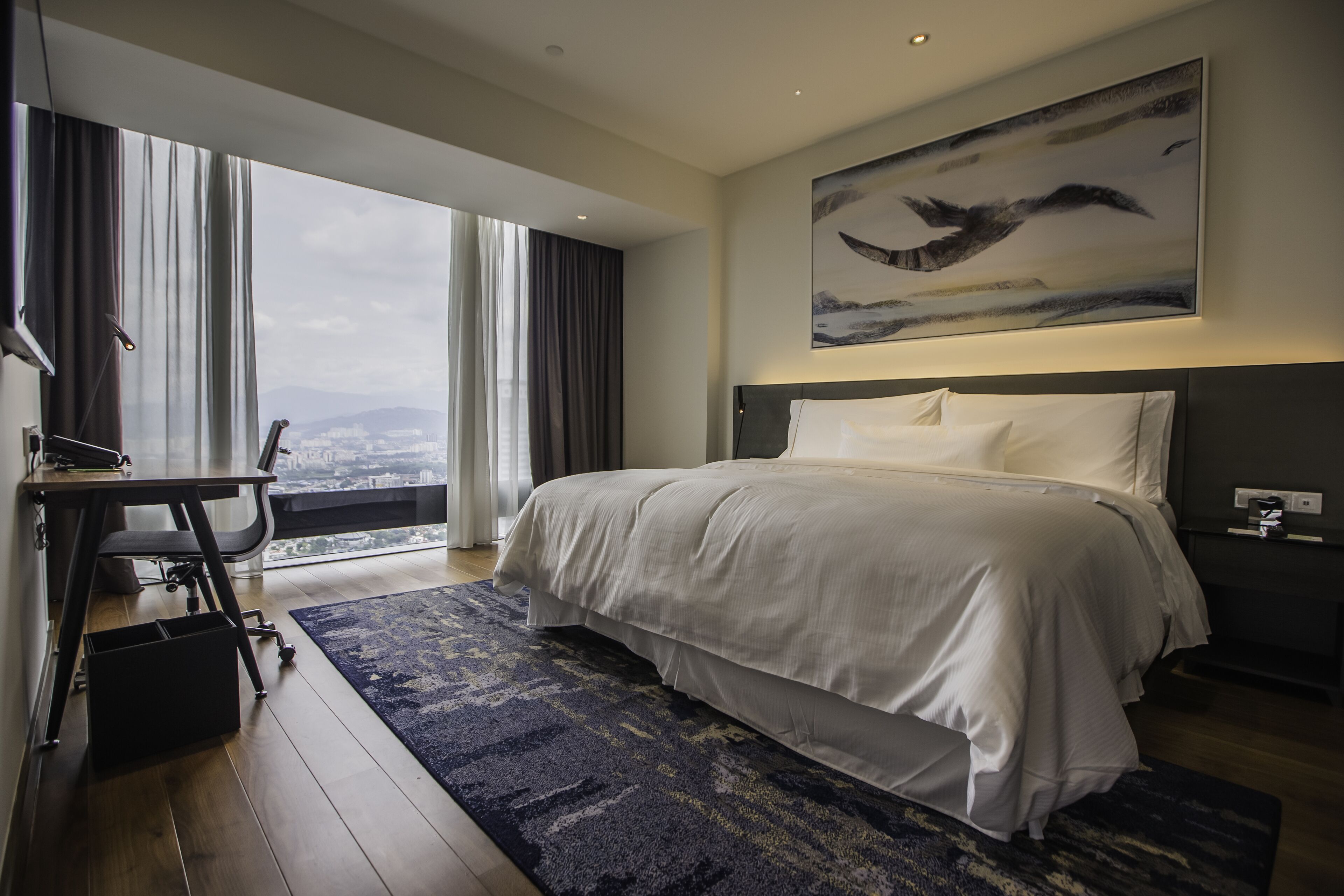 1 bedroom, in-room safe, desk, laptop workspace