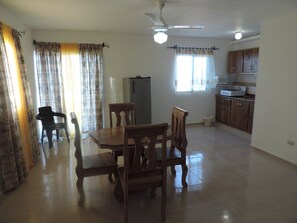 Big Room | 1 sovrum, extrasängar och gratis wi-fi