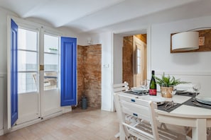 Apartment, 2 Bedrooms (S2) | Dining room - 1840 Apartments Sitges (Sitges)