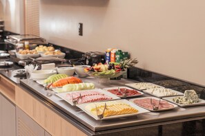 Desayuno buffet incluido todos los días 