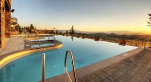 Indoor pool, outdoor pool, open 7:00 AM to 11:00 PM, pool umbrellas - Stein Eriksen Residences (Park City)
