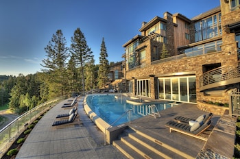 Stein Eriksen Residences