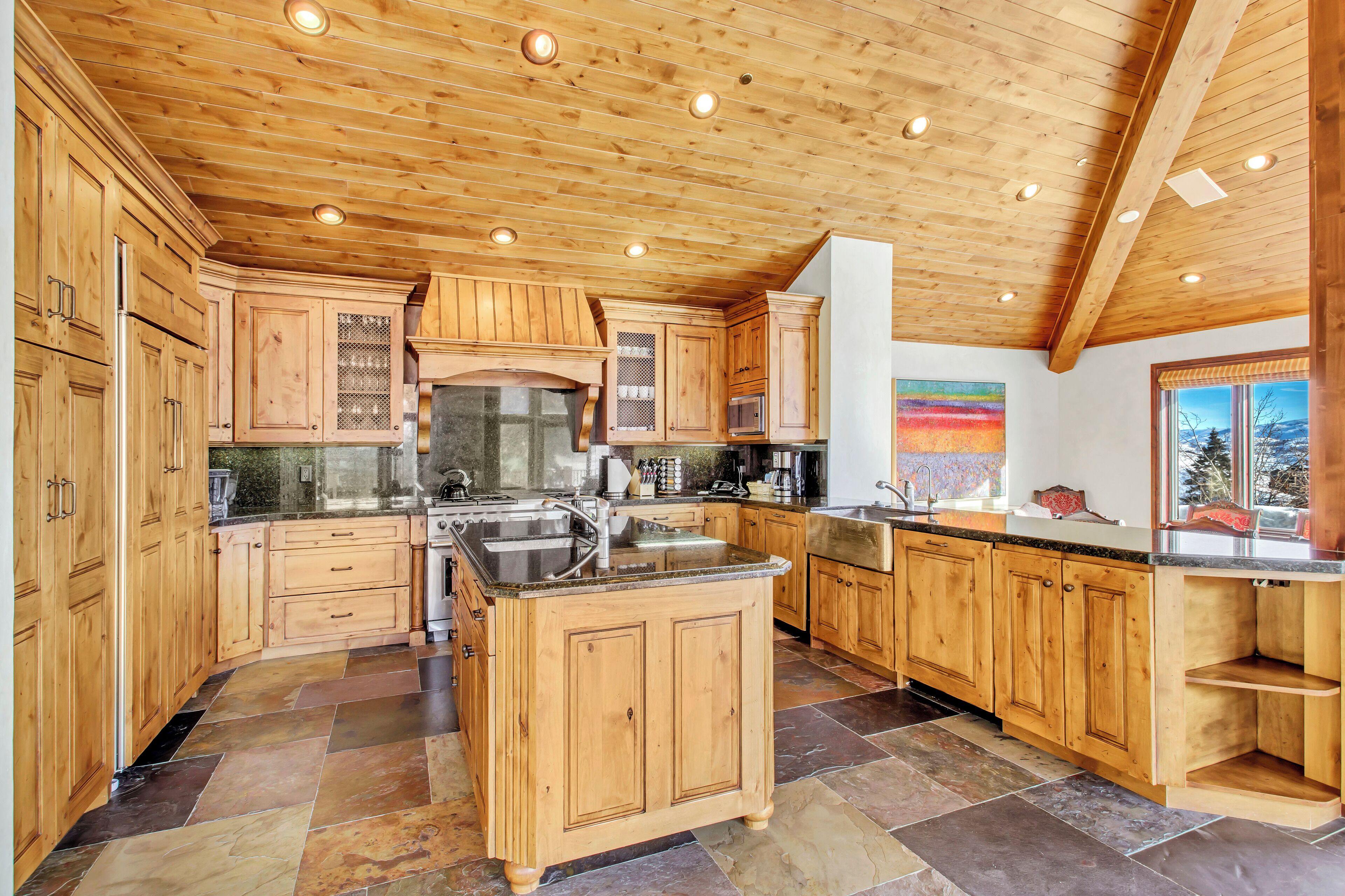 house (centennial) | private kitchen | fridge, microwave, coffee/tea maker, high chair