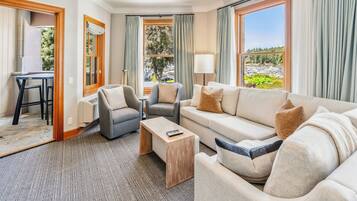 Deluxe King Suite - Quarryman Hall