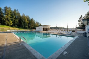 Seasonal outdoor pool