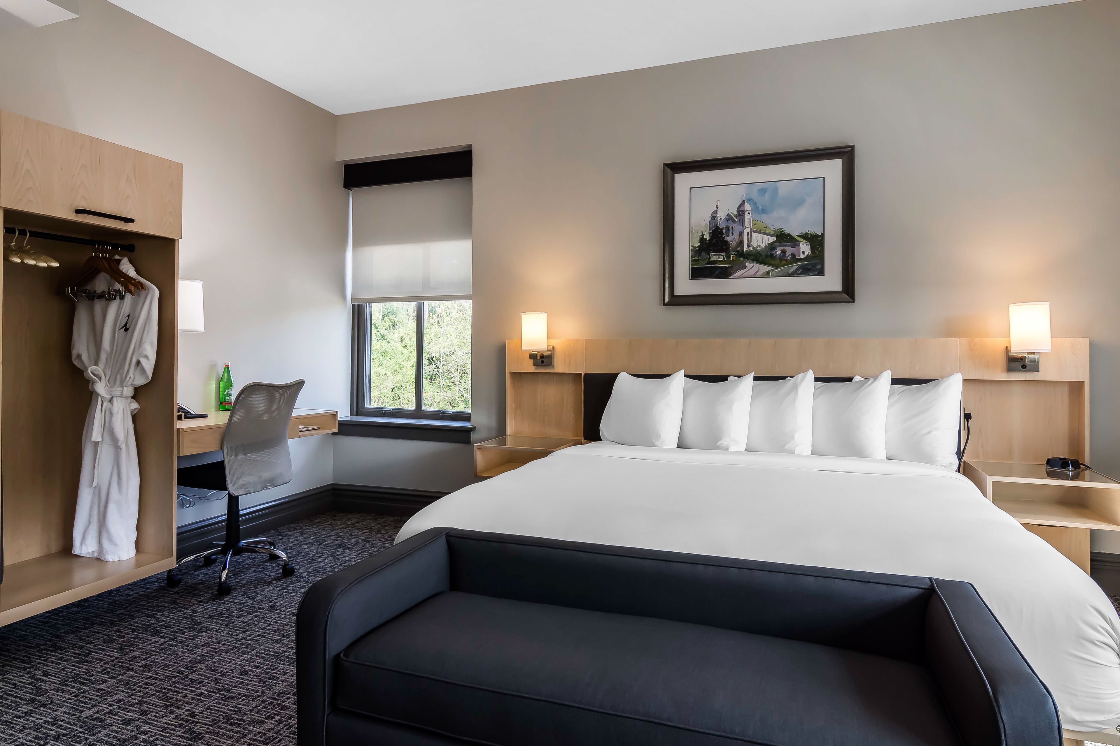 standard room, 1 king bed, non smoking (large room) | premium bedding, in-room safe, desk, iron/ironing board