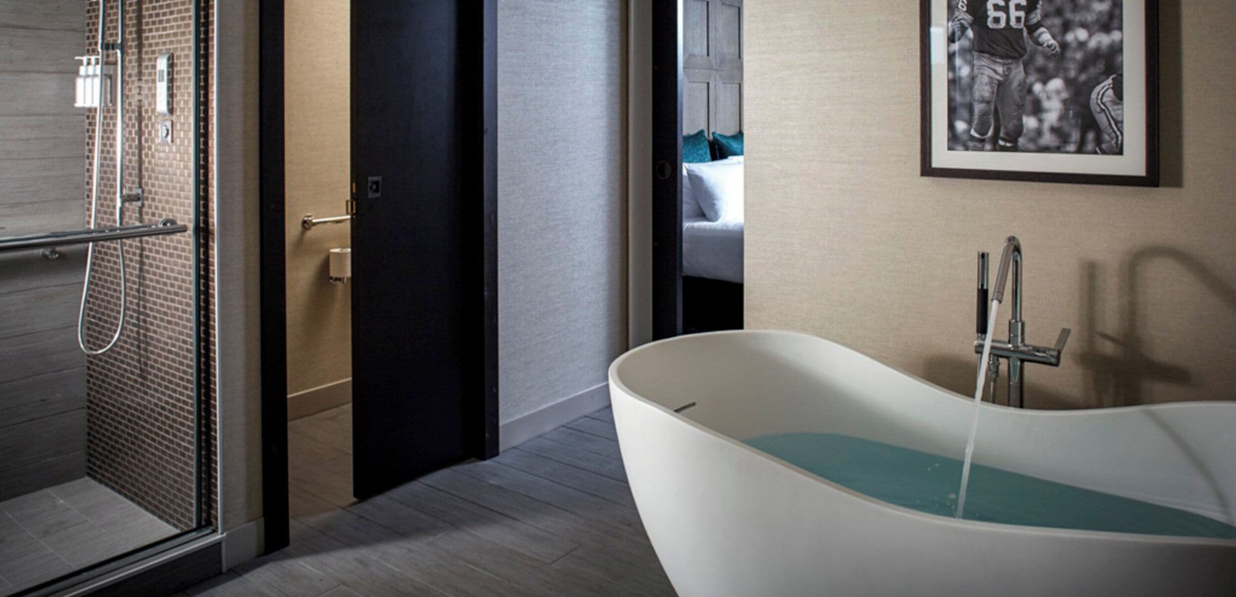 egyptian cotton sheets, premium bedding, pillow-top beds, in-room safe