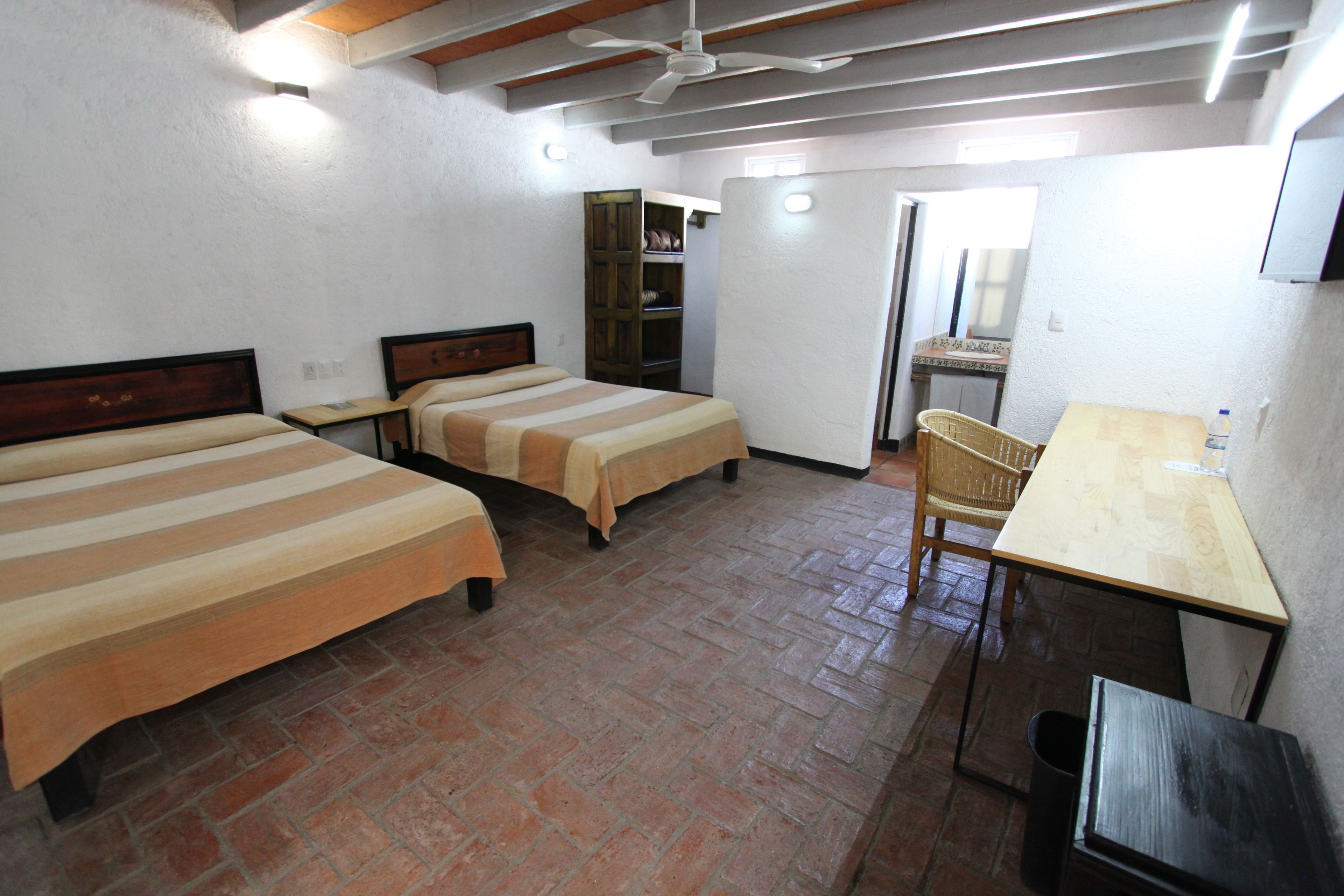 classic room, 1 bedroom | desk, free wifi, bed sheets