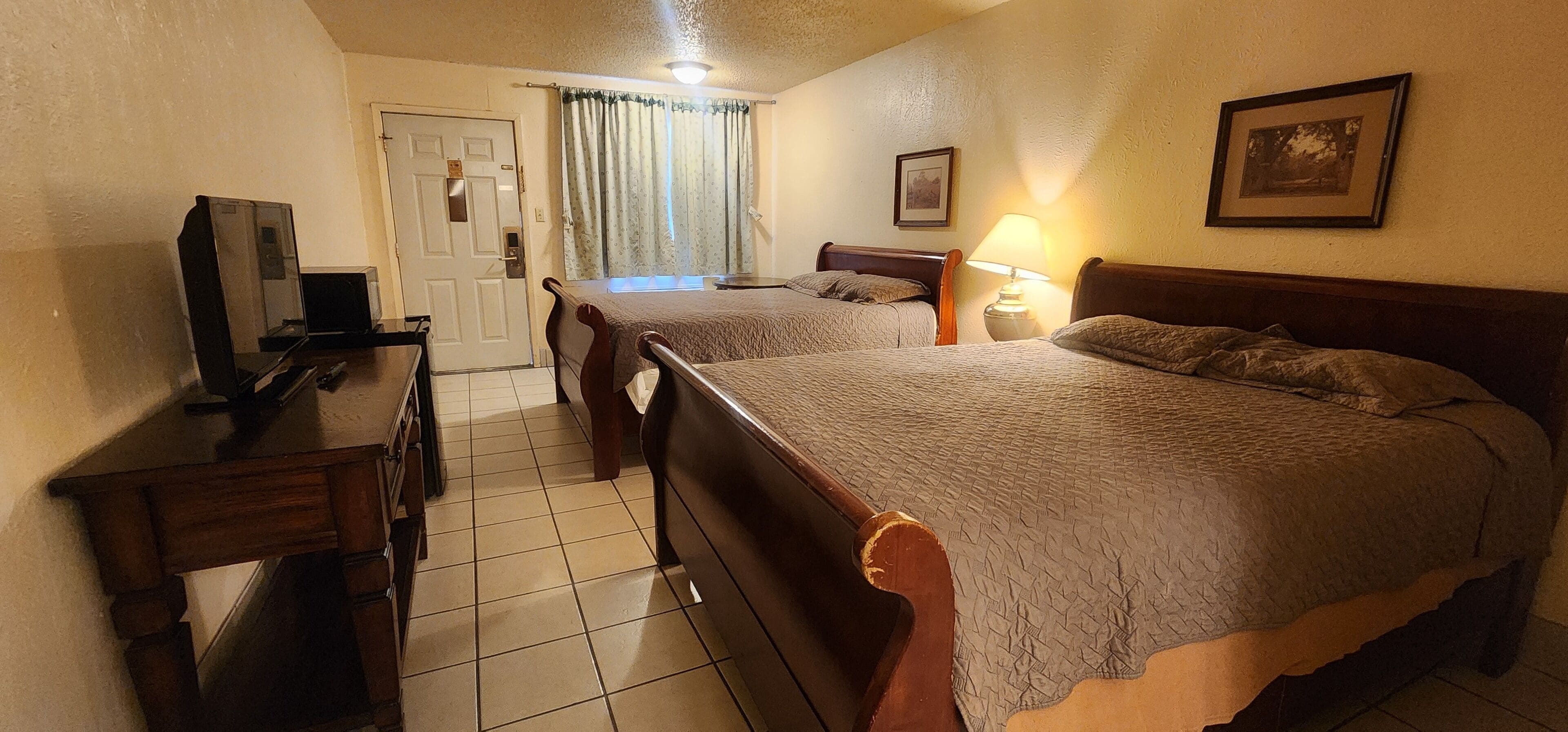 Room, 2 Queen Beds, Non Smoking | 1 bedroom, free wired internet, bed sheets