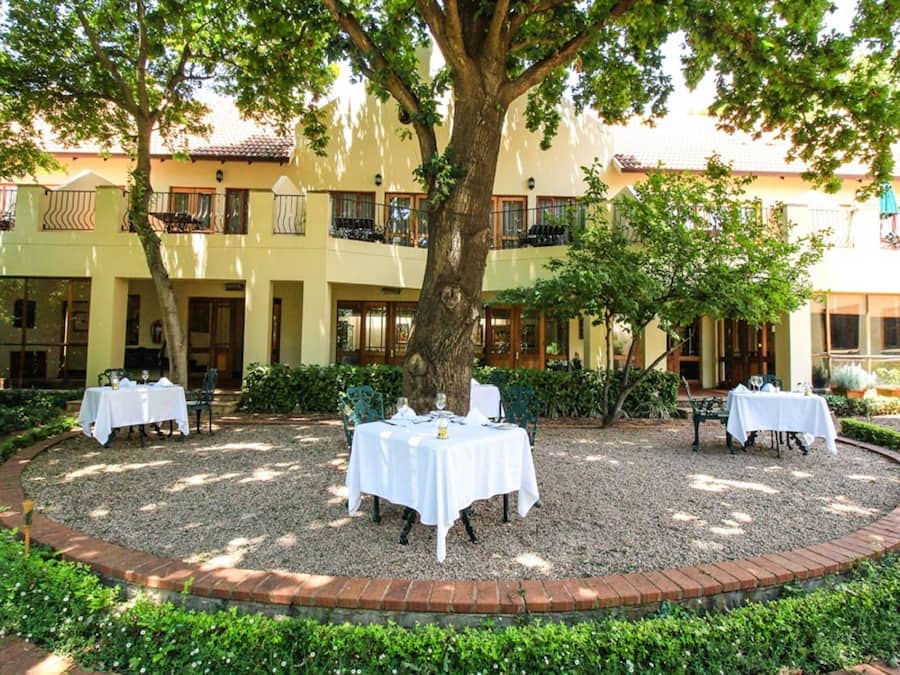 Breakfast, lunch, dinner served; local and international cuisine