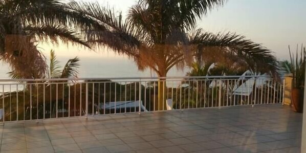 公寓, 2 間臥室, 海景 (Acacia Crescent ) | 露台/庭院