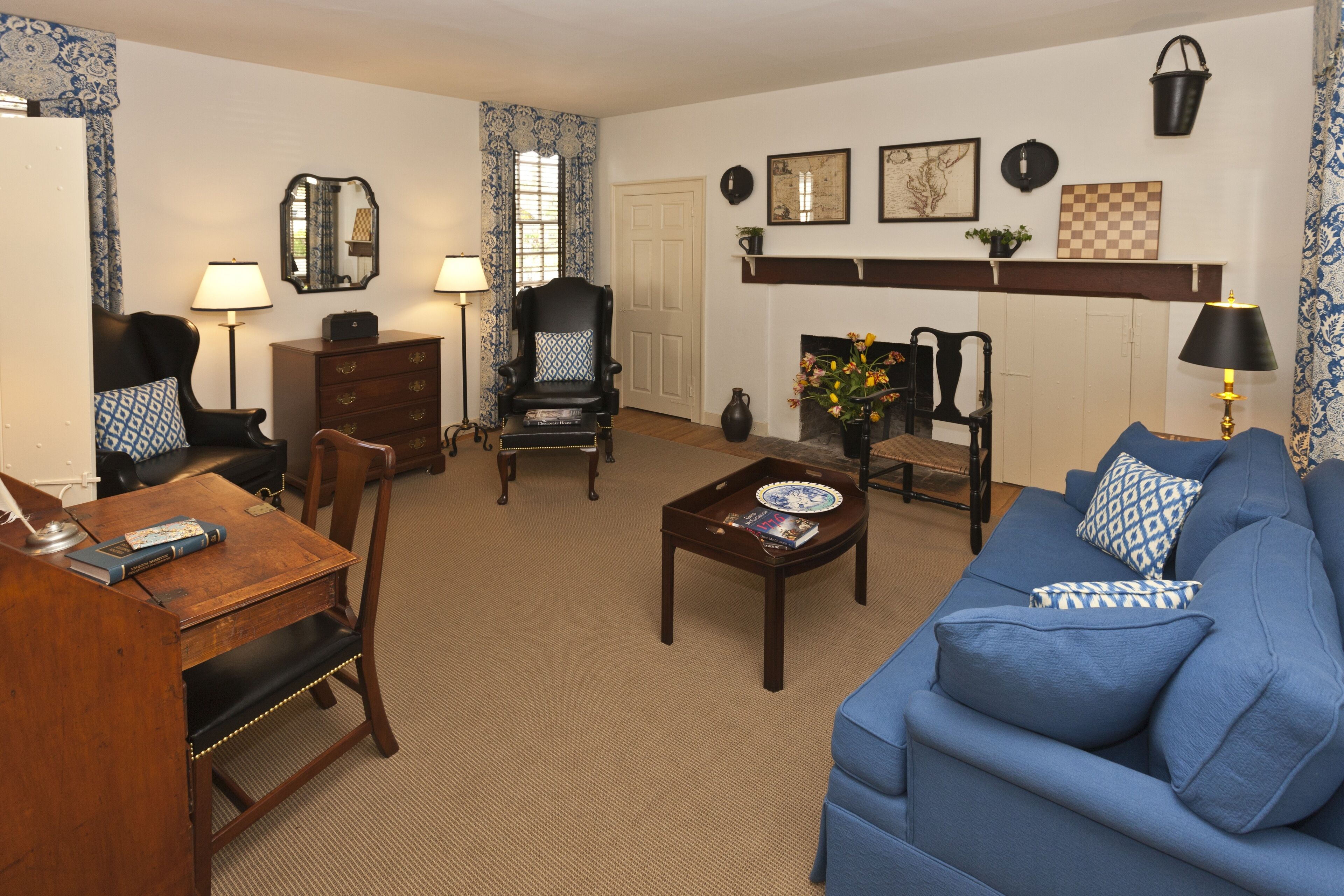 classic house, 1 queen bed with sofa bed, fireplace, garden view | terrace/patio