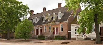 Colonial Houses, an Official Colonial Williamsburg Hotel