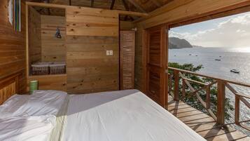 Apartment, 2 Bedrooms, 2 Bathrooms, Sea View | In-room safe, iron/ironing board, cribs (free), rollaway beds (free)