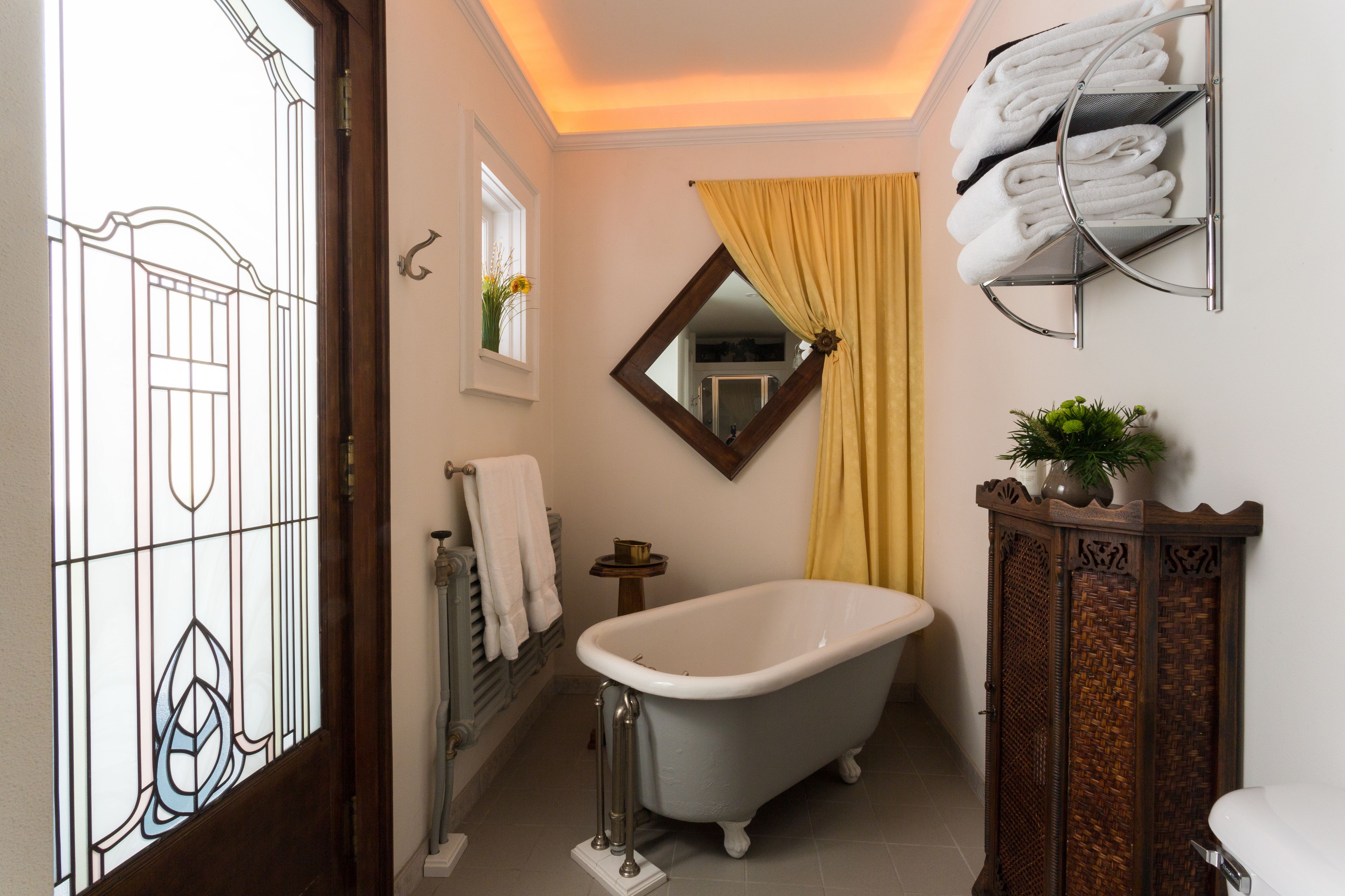 Bathtub besar