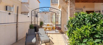 Modern Garden Home, Algorfa