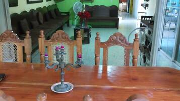 Essbereich im Zimmer