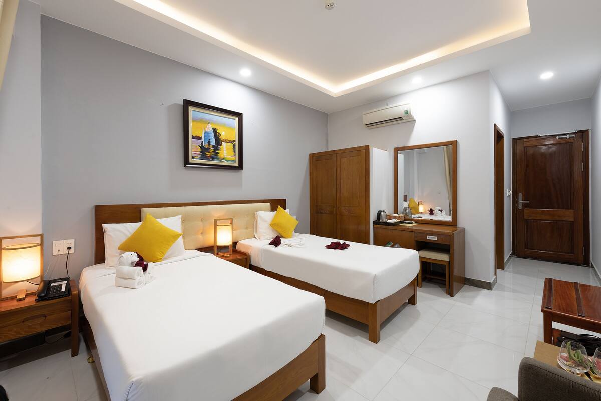 Minibar, in-room safe, desk, blackout curtains