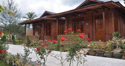 Trinity Family Inn