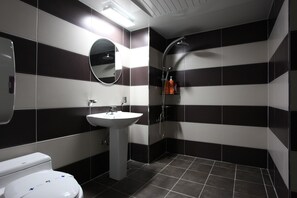 Doppelzimmer | Badezimmer