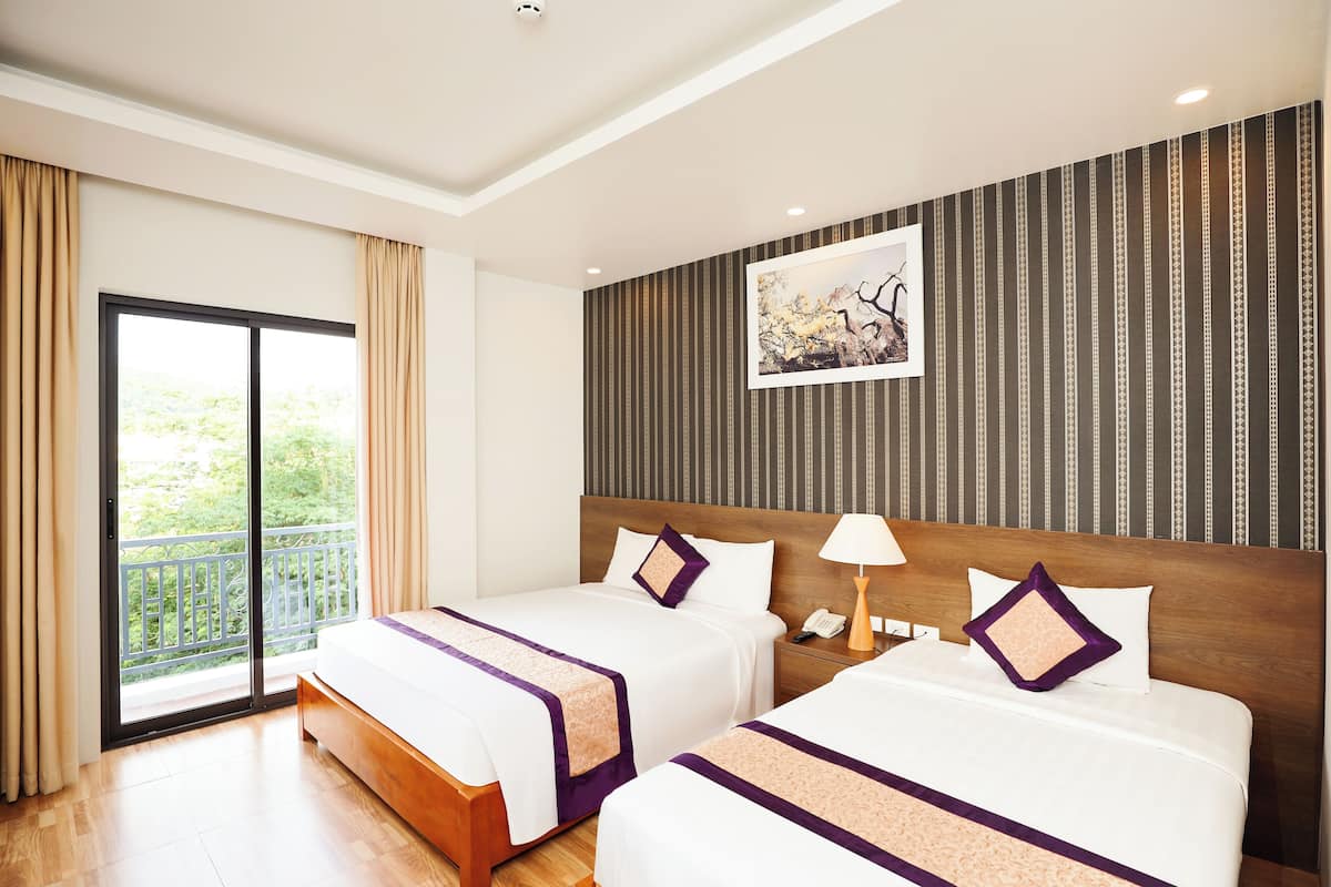Tripla Executive, vista mare | 1 camera, minibar, una cassaforte in camera, con arredamento individuale