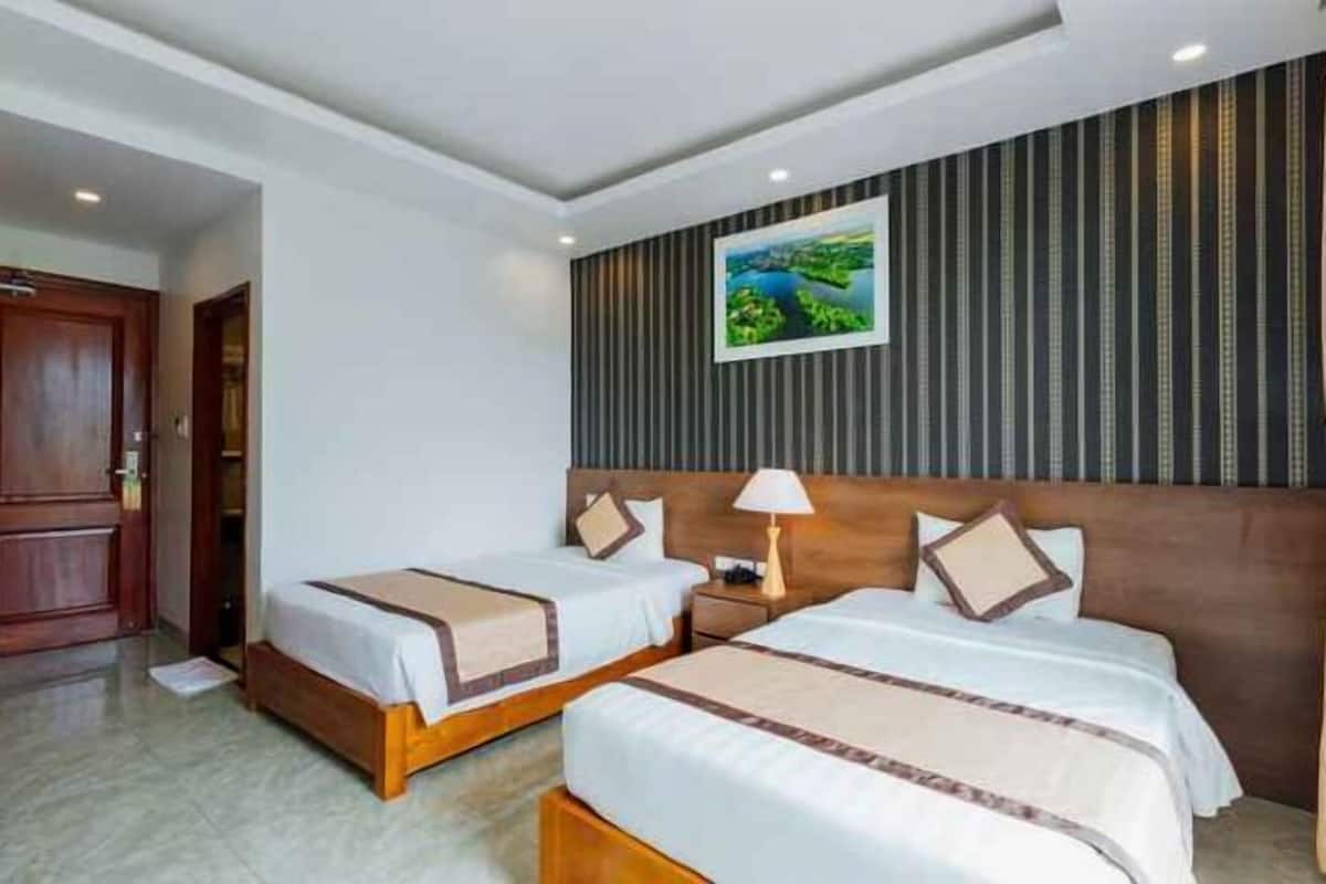 1 bedroom, minibar, in-room safe, desk
