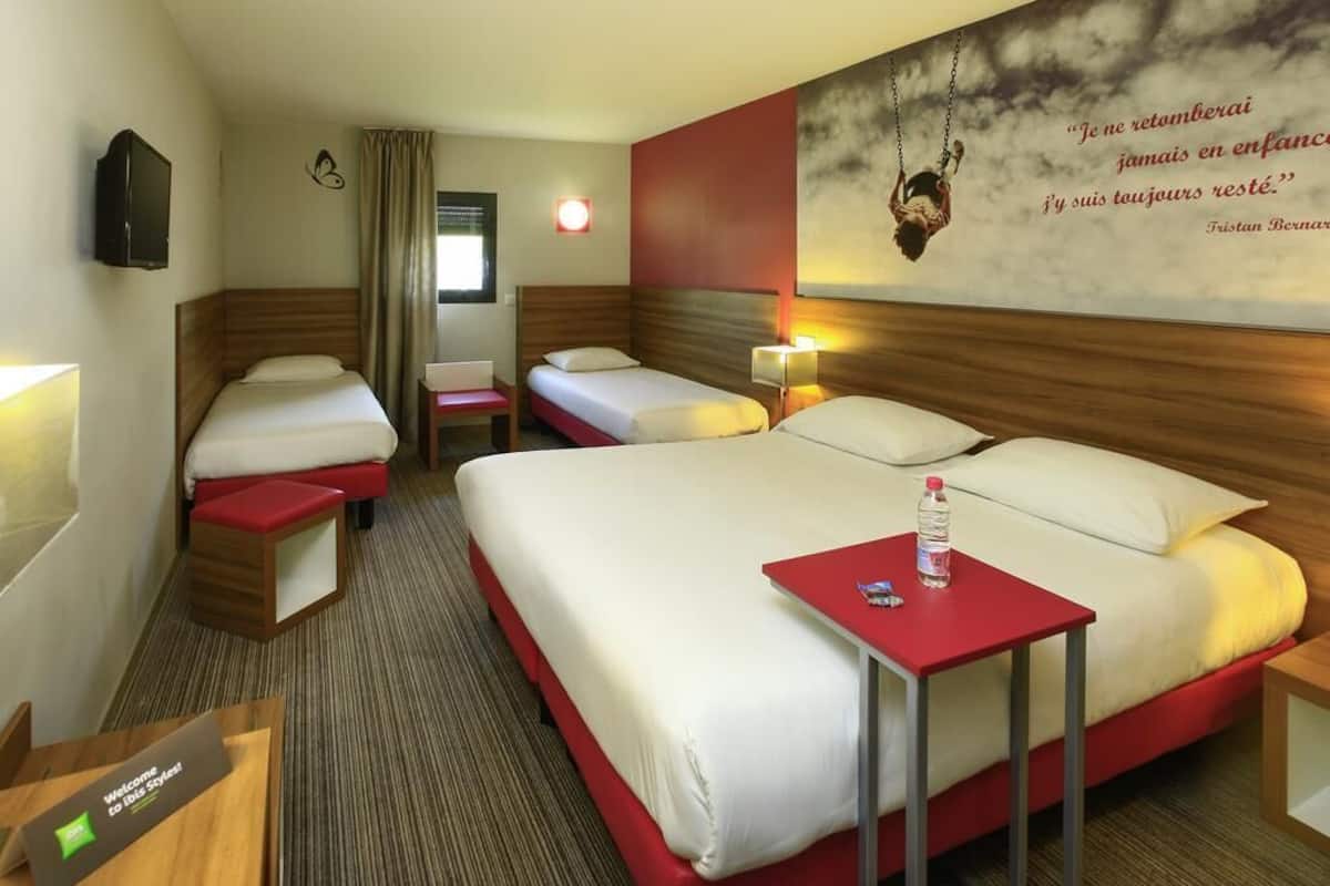 Quadruple Room | Premium bedding, pillowtop beds, desk, blackout drapes